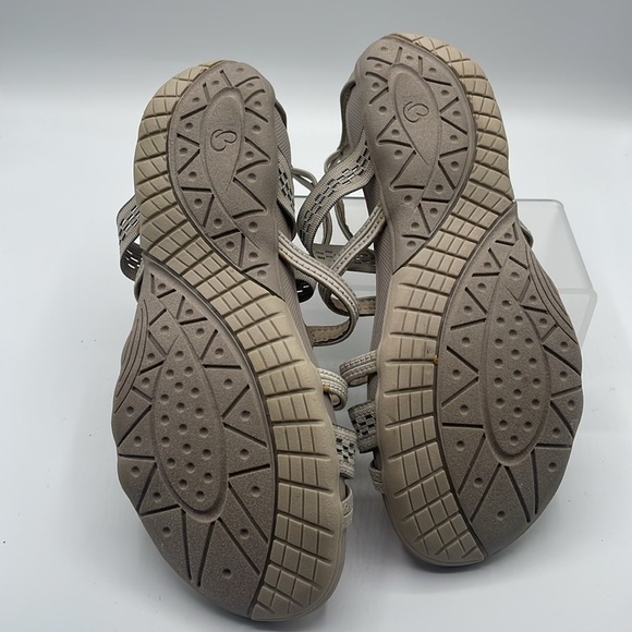 BareTrap Solaura Elegant Beige Strappy Sandals, size 6 - Picture 7 of 7